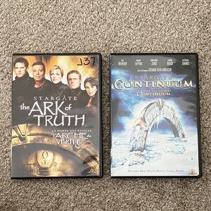 Stargate DVD & Blu-Ray Set: The Ark of Truth & Continuum (Read)